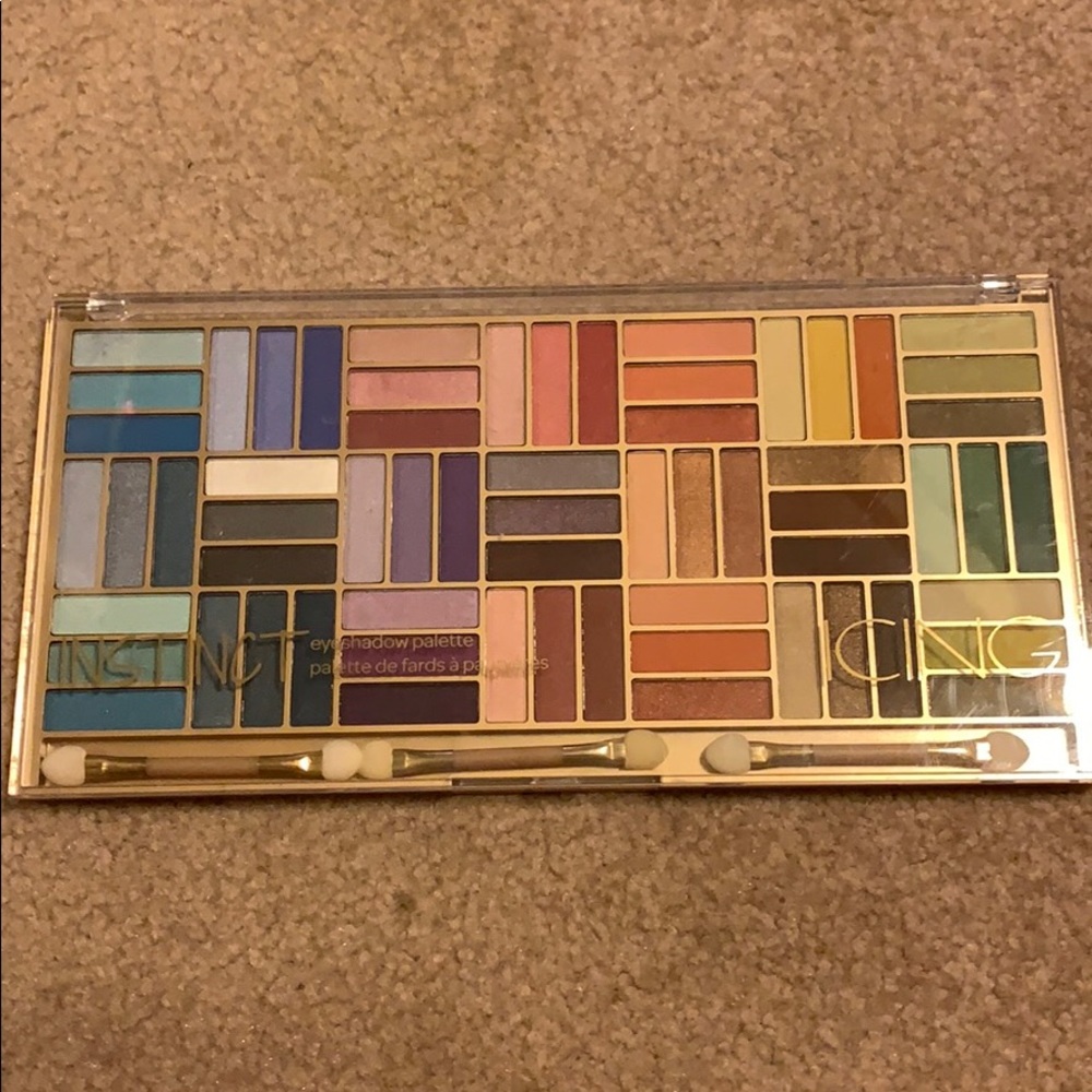 Icing eyeshadow palette